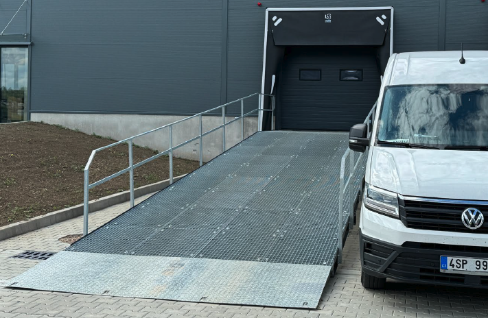 Industrial Stationary Loading Ramps | STS Manufacture